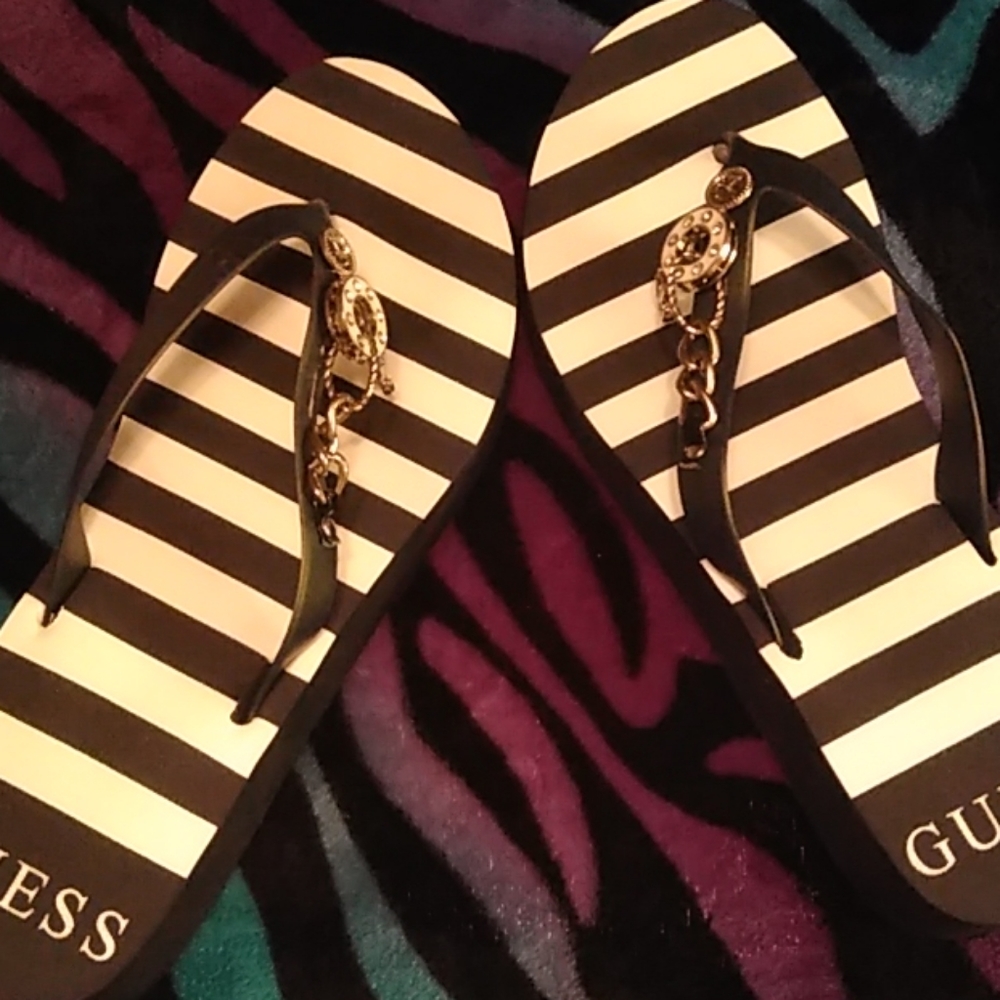 Brand new guess wedges nautical size 10